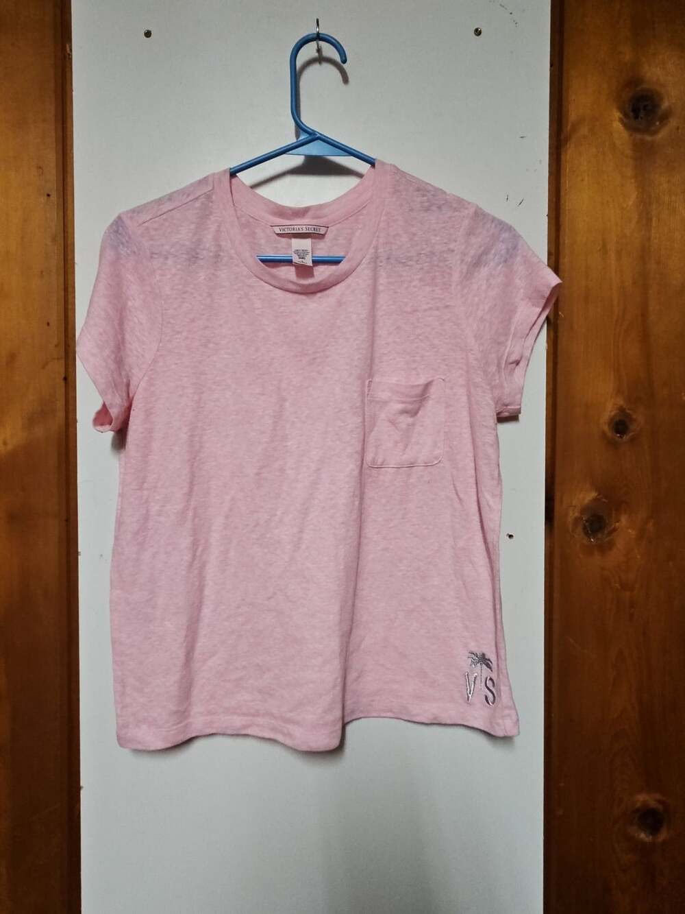 (599) Victoria's Secret Pocket T-Shirt Size M Pink